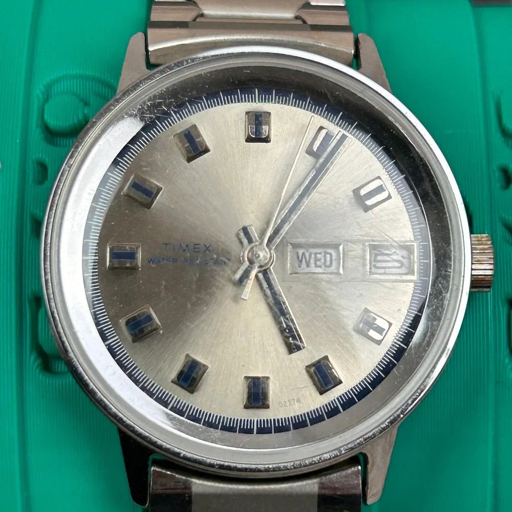 Timex Water Resistant‎ Day Date Mens Analog Watch Silver Tone Steel Tested